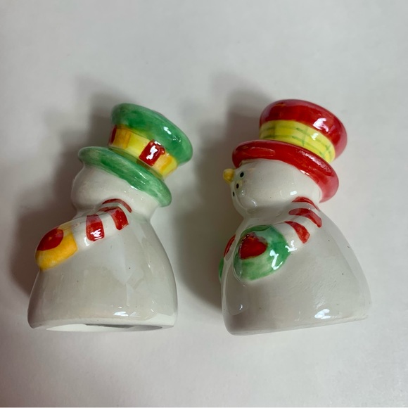 NWT. Mini Snowman salt & pepper shaker matching set. Ceramic adorable snowmen. - Picture 10 of 10